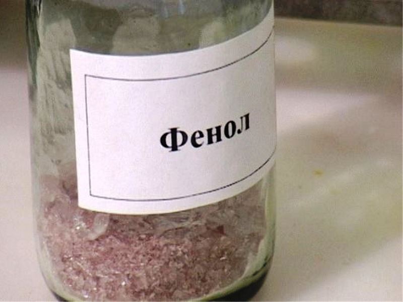 Отравление питьевой воды фенолом